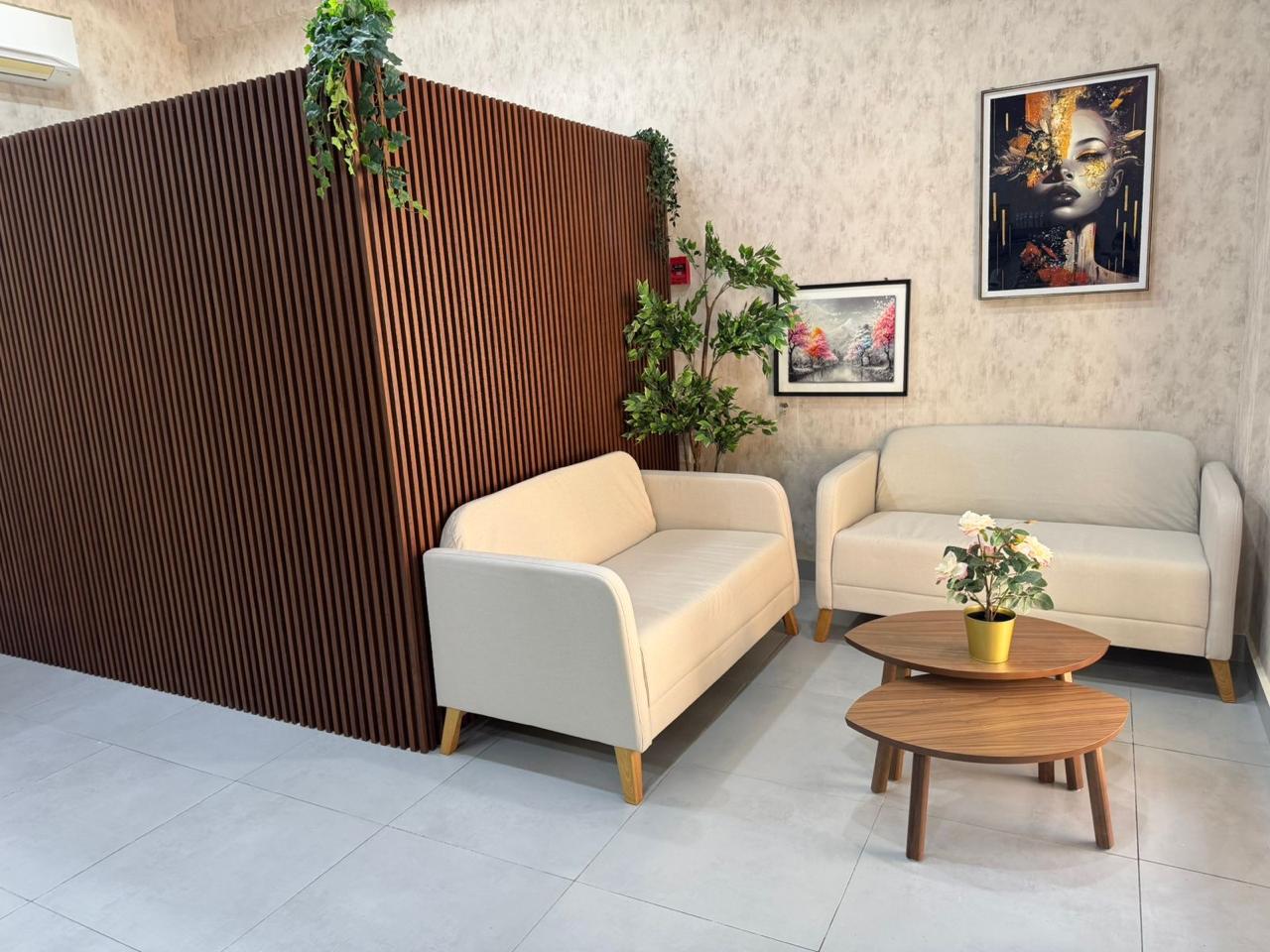 salat farah trading art and craft