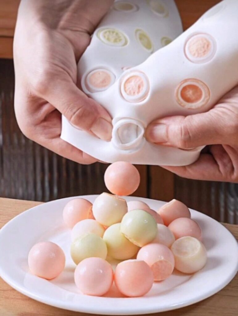 35-cavity silicone truffle mold for chocolate mousse and dessert baking