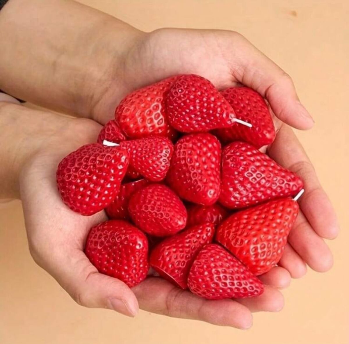 Premium Strawberry Candle Silicone Mold – 4-Piece 3D Resin & Wax Craft Mold for DIY Candle Making - Image 6