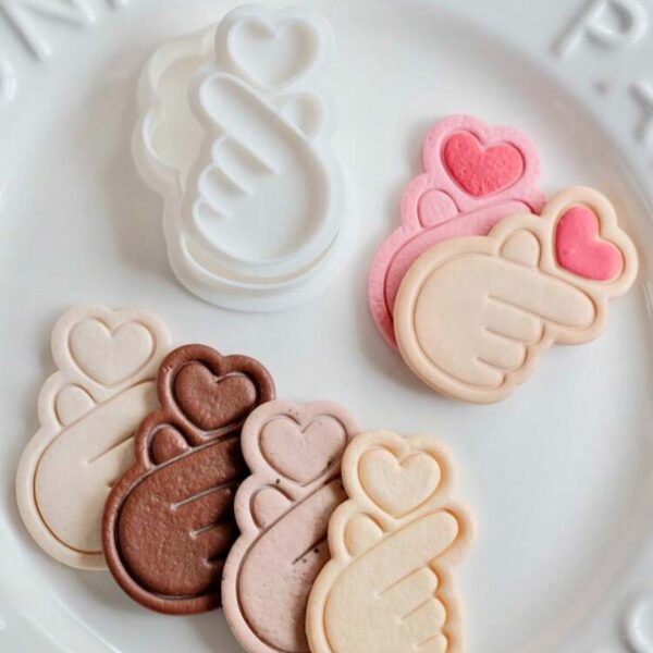 love gesture cookie mold hand heart fondant biscuit stamp