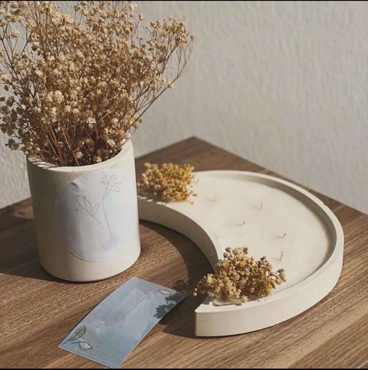 Elegant Moon Shaped Resin Tray Mold – DIY Candle Holder & Jewelry Coaster - Image 3