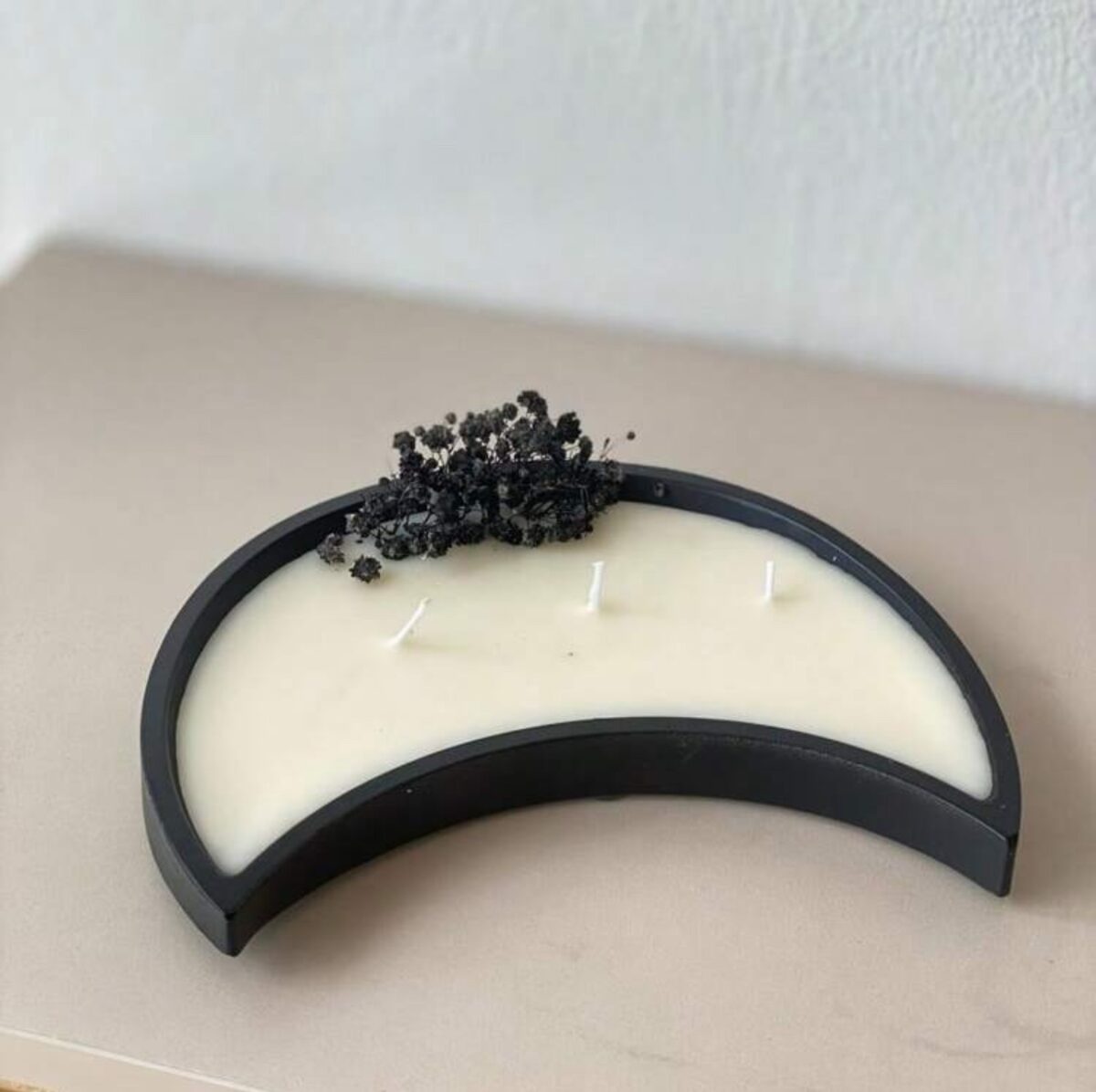 Elegant Moon Shaped Resin Tray Mold – DIY Candle Holder & Jewelry Coaster - Image 5